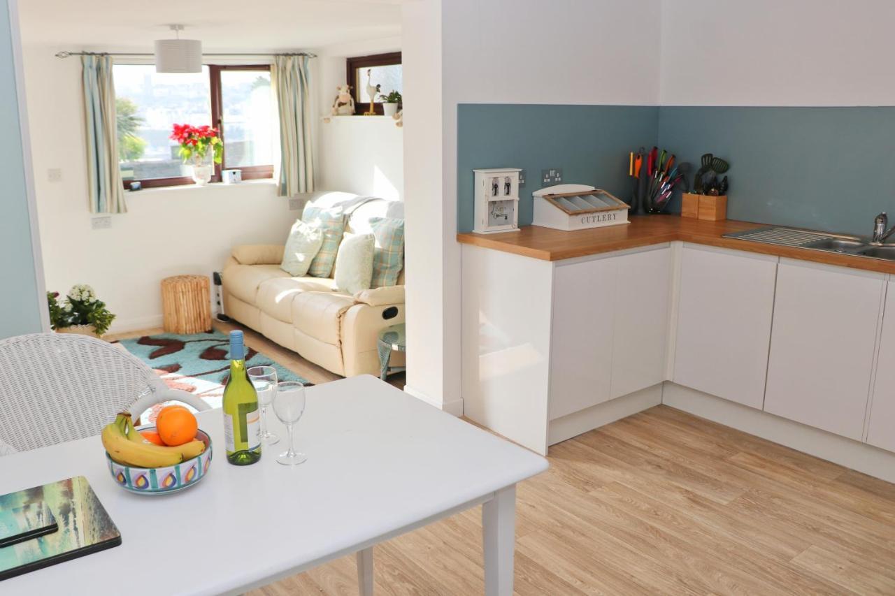 Seaside Apartment New Quay Exteriér fotografie